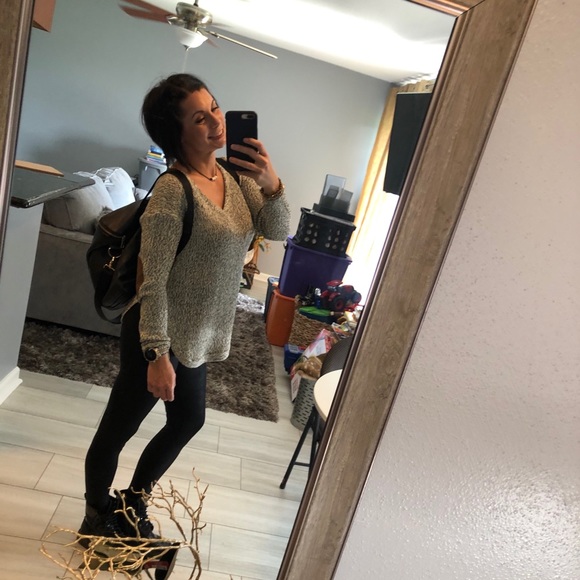 Meet your Posher, Tonia - Picture 1 of 1